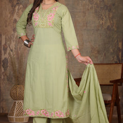 Pista Green Elegance Ethnic Suit Set