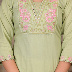 Pista Green Elegance Ethnic Suit Set